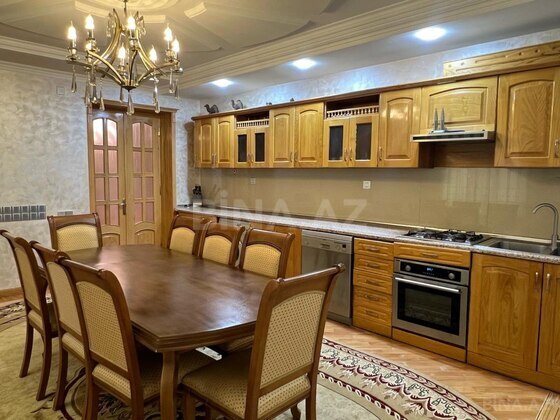 9 otaqlı Həyət evi/Bağ evi, Şamaxı