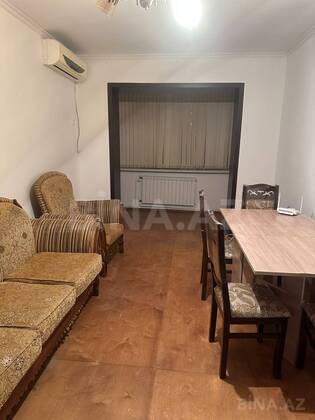 2 otaqlı Köhnə tikili, Bakıxanov q., Bakı