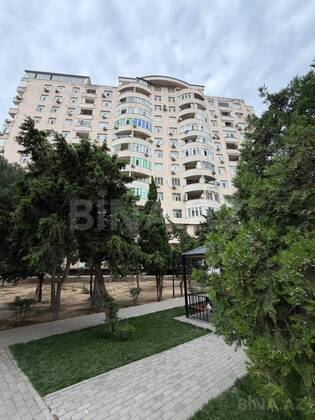 3 otaqlı Yeni tikili, Neftçilər m., Bakı