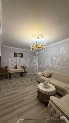 4 otaqlı Köhnə tikili, Qaraçuxur q., Bakı