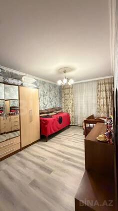 4 otaqlı Köhnə tikili, Qaraçuxur q., Bakı