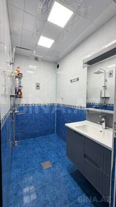 4 otaqlı Köhnə tikili, Qaraçuxur q., Bakı