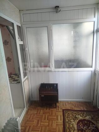 3 otaqlı Köhnə tikili, Elmlər Akademiyası m., Bakı