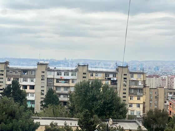 3 otaqlı Köhnə tikili, Əhmədli q., Bakı