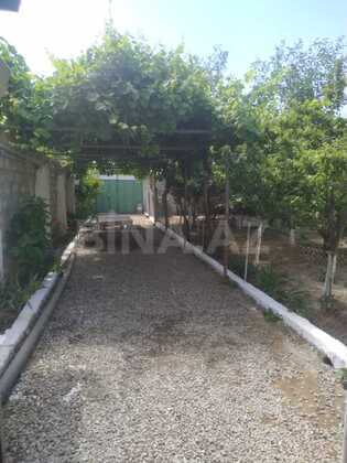 4 otaqlı Həyət evi/Bağ evi, Saray q., Bakı