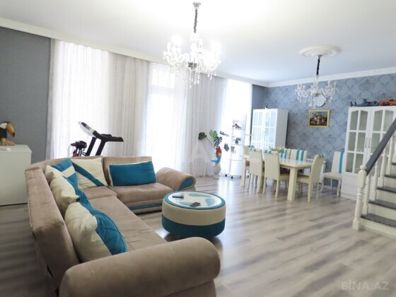 4 otaqlı Həyət evi/Bağ evi, 28 May q., Bakı