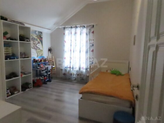 4 otaqlı Həyət evi/Bağ evi, 28 May q., Bakı