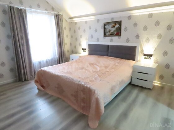 4 otaqlı Həyət evi/Bağ evi, 28 May q., Bakı