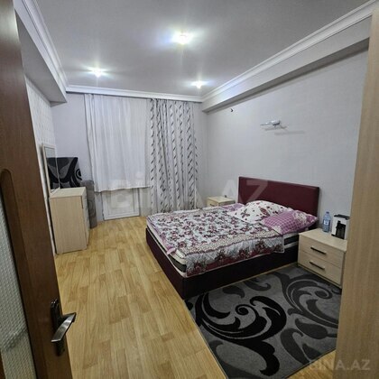 3 otaqlı Yeni tikili, Şah İsmayıl Xətai m., Bakı