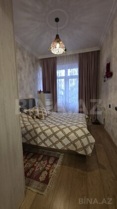 2 otaqlı Köhnə tikili, Bakıxanov q., Bakı