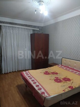 2 otaqlı Köhnə tikili, Memar Əcəmi m., Bakı
