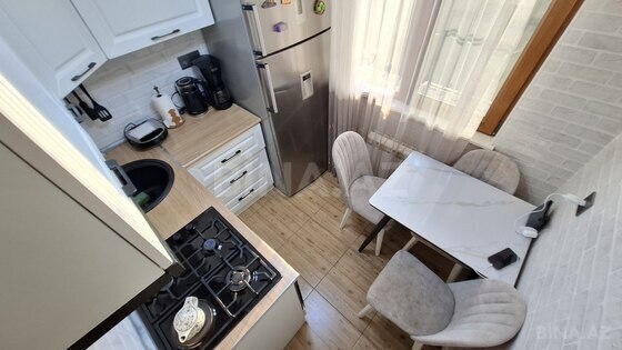 2 otaqlı Köhnə tikili, Azadlıq Prospekti m., Bakı