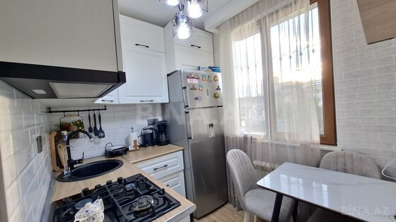 2 otaqlı Köhnə tikili, Azadlıq Prospekti m., Bakı