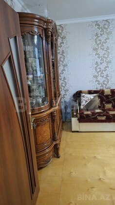 1 otaqlı Köhnə tikili, Neftçilər m., Bakı