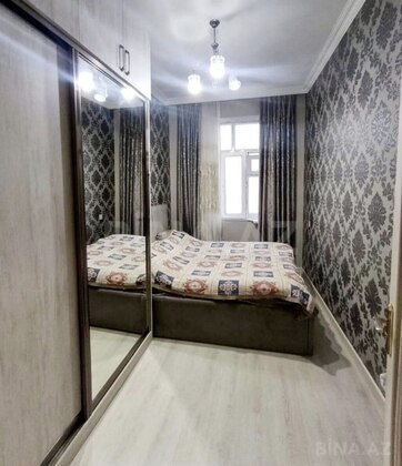 2 otaqlı Köhnə tikili, Elmlər Akademiyası m., Bakı