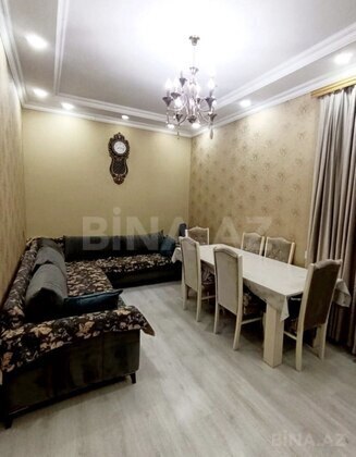 2 otaqlı Köhnə tikili, Elmlər Akademiyası m., Bakı