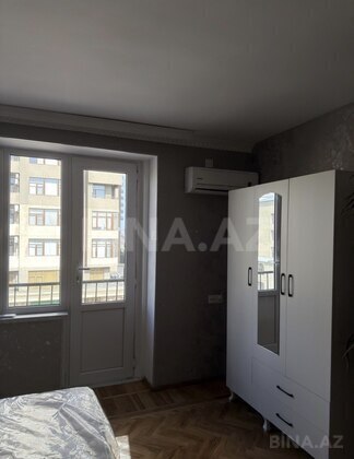 1 otaqlı Köhnə tikili, Elmlər Akademiyası m., Bakı