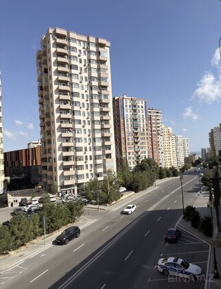 1 otaqlı Köhnə tikili, Elmlər Akademiyası m., Bakı