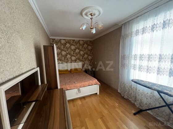 2 otaqlı Köhnə tikili, Qara Qarayev m., Bakı