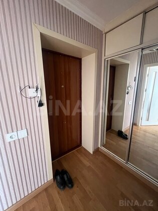 2 otaqlı Köhnə tikili, Qara Qarayev m., Bakı