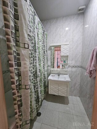 3 otaqlı Köhnə tikili, Bakıxanov q., Bakı