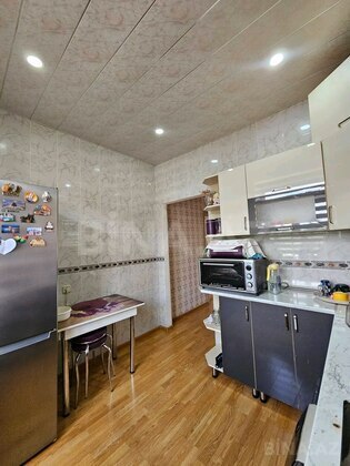 3 otaqlı Köhnə tikili, Bakıxanov q., Bakı