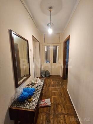 2 otaqlı Köhnə tikili, Elmlər Akademiyası m., Bakı