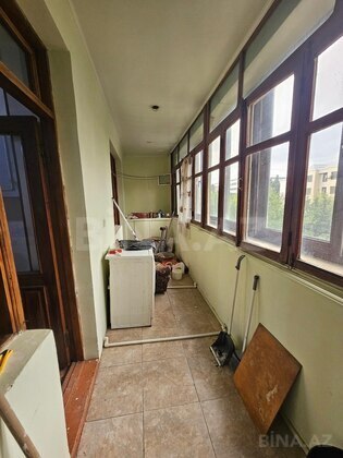 2 otaqlı Köhnə tikili, Elmlər Akademiyası m., Bakı