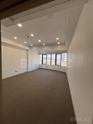 4 otaqlı Ofis, Böyükşor q., Bakı