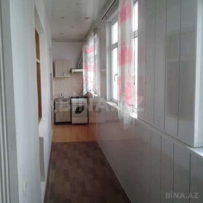 2 otaqlı Köhnə tikili, Bakıxanov q., Bakı