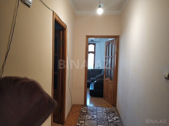 2 otaqlı Köhnə tikili, Bakıxanov q., Bakı