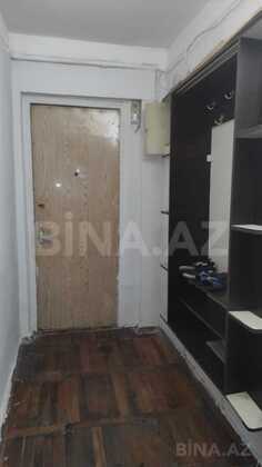 2 otaqlı Köhnə tikili, Elmlər Akademiyası m., Bakı