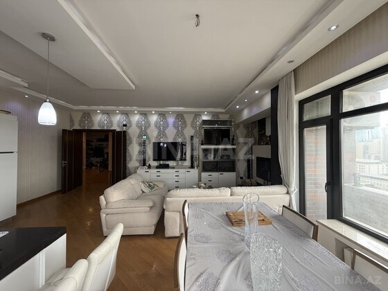 4 otaqlı Yeni tikili, Şah İsmayıl Xətai m., Bakı
