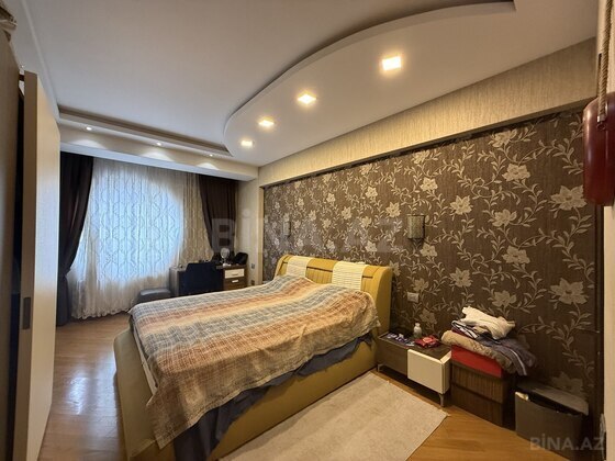 4 otaqlı Yeni tikili, Şah İsmayıl Xətai m., Bakı