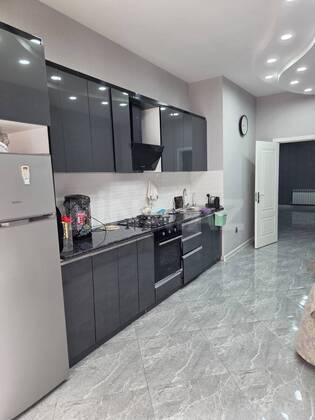 3 otaqlı Yeni tikili, Şah İsmayıl Xətai m., Bakı