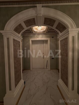 8 otaqlı Həyət evi/Bağ evi, Novxanı q., Bakı