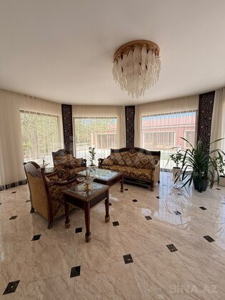 8 otaqlı Həyət evi/Bağ evi, Novxanı q., Bakı