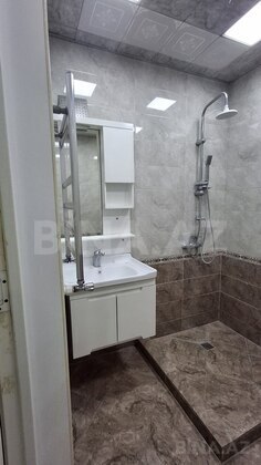 1 otaqlı Yeni tikili, Memar Əcəmi m., Bakı