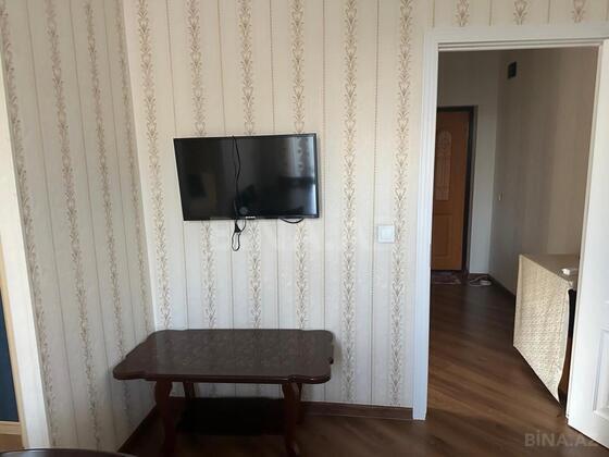 2 otaqlı Köhnə tikili, Elmlər Akademiyası m., Bakı