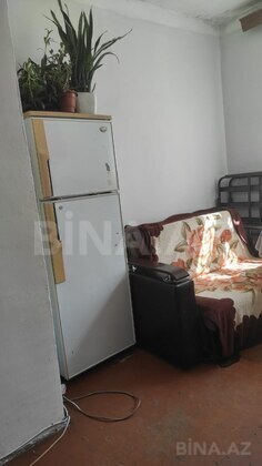2 otaqlı Köhnə tikili, Elmlər Akademiyası m., Bakı