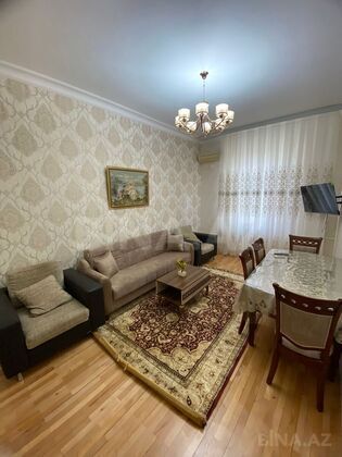 2 otaqlı Köhnə tikili, Sahil m., Bakı
