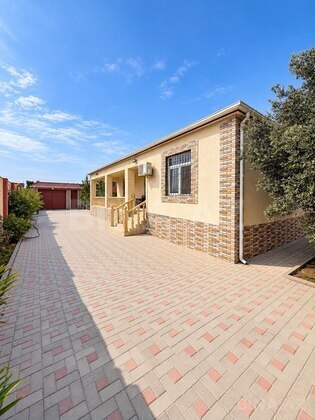 4 otaqlı Həyət evi/Bağ evi, Şüvəlan q., Bakı