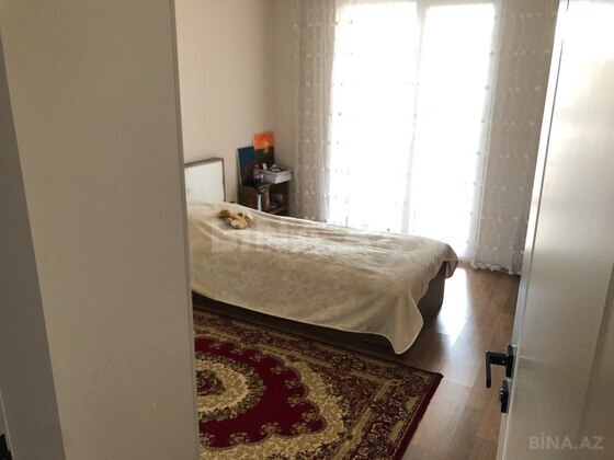 4 otaqlı Köhnə tikili, Qaraçuxur q., Bakı