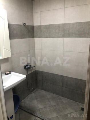 4 otaqlı Köhnə tikili, Qaraçuxur q., Bakı