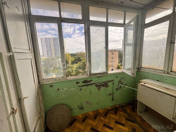 3 otaqlı Köhnə tikili, Qara Qarayev m., Bakı