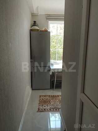 3 otaqlı Köhnə tikili, Neftçilər m., Bakı