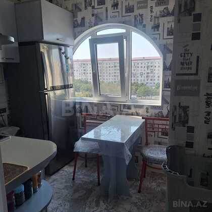 3 otaqlı Köhnə tikili, Sumqayıt