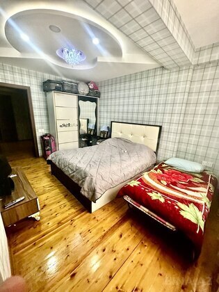 3 otaqlı Yeni tikili, Qara Qarayev m., Bakı