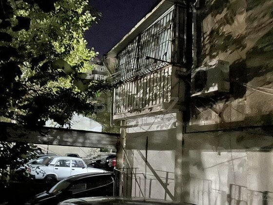 4 otaqlı Köhnə tikili, İnşaatçılar m., Bakı