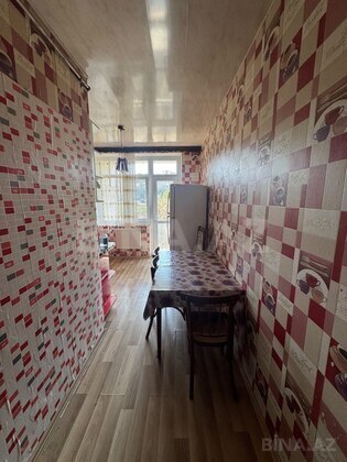 3 otaqlı Köhnə tikili, Bakıxanov q., Bakı